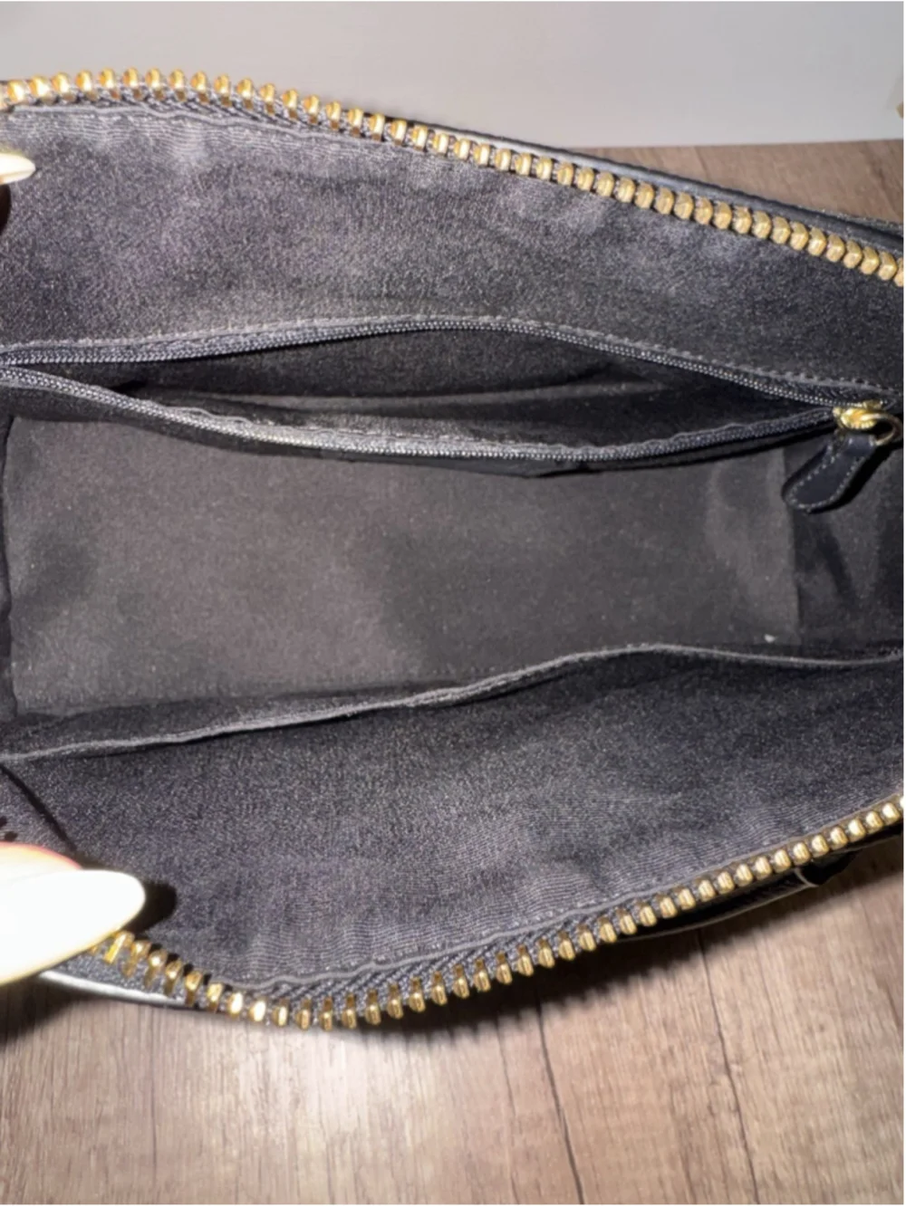 Coach approx 10”